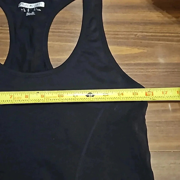 FOREVER 21 TANK - Picture 6 of 8